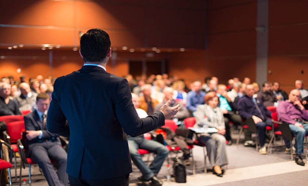 passion struck speakers | Why Motivational Speakers Transform Corporate Culture Motivational Speakers inspiring people and teams to achieve greater success.